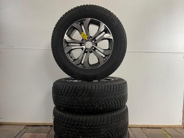 Mercedes GLC winterbanden Michlin 235/65 R17 104H beschikbaar voor biedingen