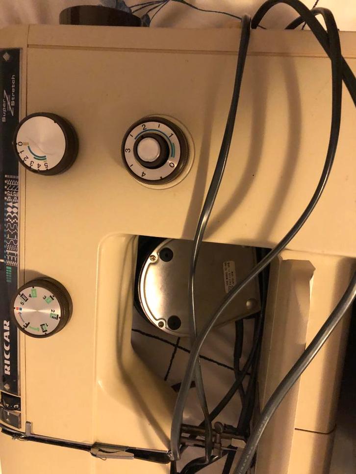 Riccar Naaimachine - Super Stretch, Doe-het-zelf en Verbouw, Geisers en Boilers, Gebruikt, Ophalen of Verzenden