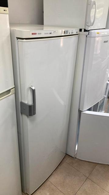 Bosch vriezer met 6 vrieslades beschikbaar voor biedingen