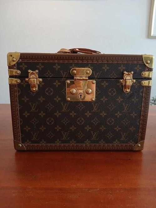 LOUIS VUITTON Boite Pharmacie, Antiek en Kunst, Kunst | Designobjecten, Ophalen