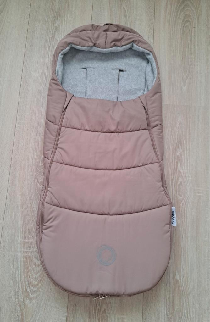 Bugaboo voetenzak Dune Taupe, Kinderen en Baby's, Buggy's, Zo goed als nieuw, Voetenzak, Ophalen of Verzenden