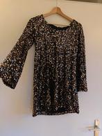 Jurk met glitter en open rug - Maat S, Kleding | Dames, Overige kleuren, Ophalen of Verzenden, Zo goed als nieuw, Maat 36 (S)
