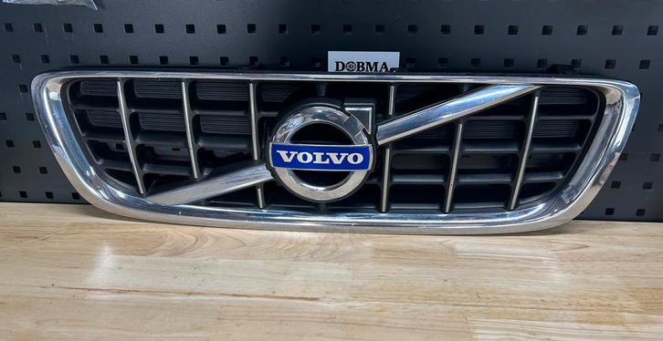 Grille Volvo V70 2007-2013 groot logo, Auto-onderdelen, Carrosserie en Plaatwerk, Volvo, Voor, Gebruikt, Ophalen of Verzenden