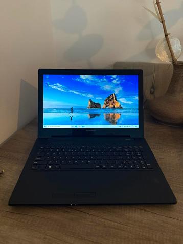 Lenovo i3 laptop beschikbaar voor biedingen