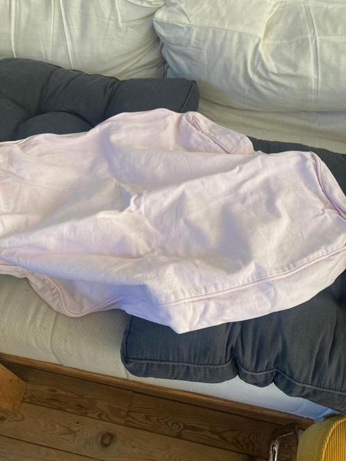 Bankhoezen IKEA EKTORP 3-zits licht roze, Huis en Inrichting, Banken | Bankstellen, Zo goed als nieuw, Driepersoons, 200 tot 250 cm