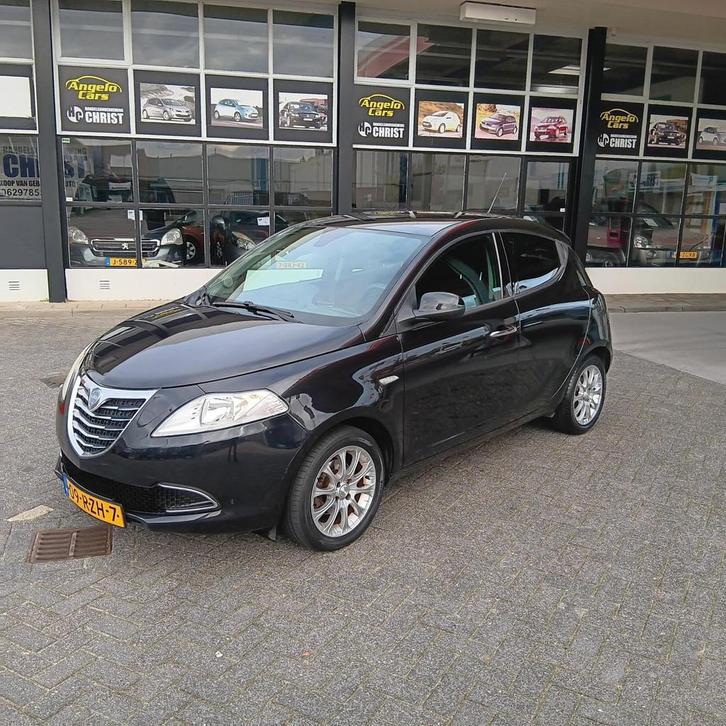 Lancia Ypsilon 0.9 TwinAir Silver, Auto's, Lancia, Te koop, Ypsilon, ABS, Airbags, Airconditioning, Centrale vergrendeling, Elektrische buitenspiegels