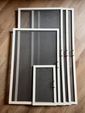 Te koop inzet raamhorren beschikbaar voor biedingen