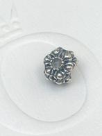 Pandora birthday bloom bedel met maansteen, maand juni, Ophalen, Pandora, Zo goed als nieuw, 1 bedel