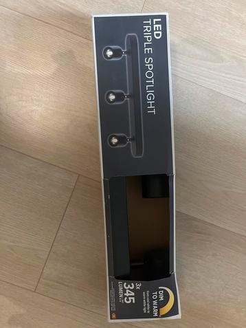 Plafondlamp met 3 LED Spots - Nieuw in doos! beschikbaar voor biedingen
