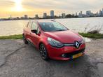 Renault Clio Estate Dynamique TCe 90pk 2014 Rood, Auto's, Renault, Voorwielaandrijving, 898 cc, Origineel Nederlands, Handgeschakeld
