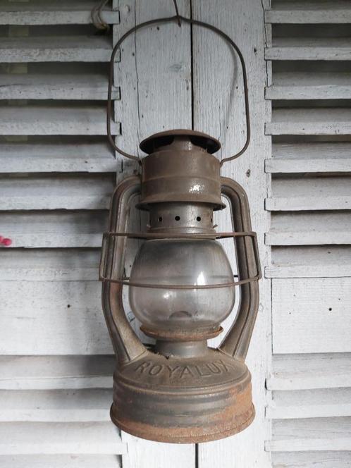 Mooie oude stormlamp / olielamp ROYALUX, Antiek en Kunst, Antiek | Lampen, Ophalen of Verzenden