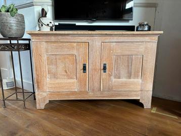 Eikenhouten Dressoir/TV Kast beschikbaar voor biedingen