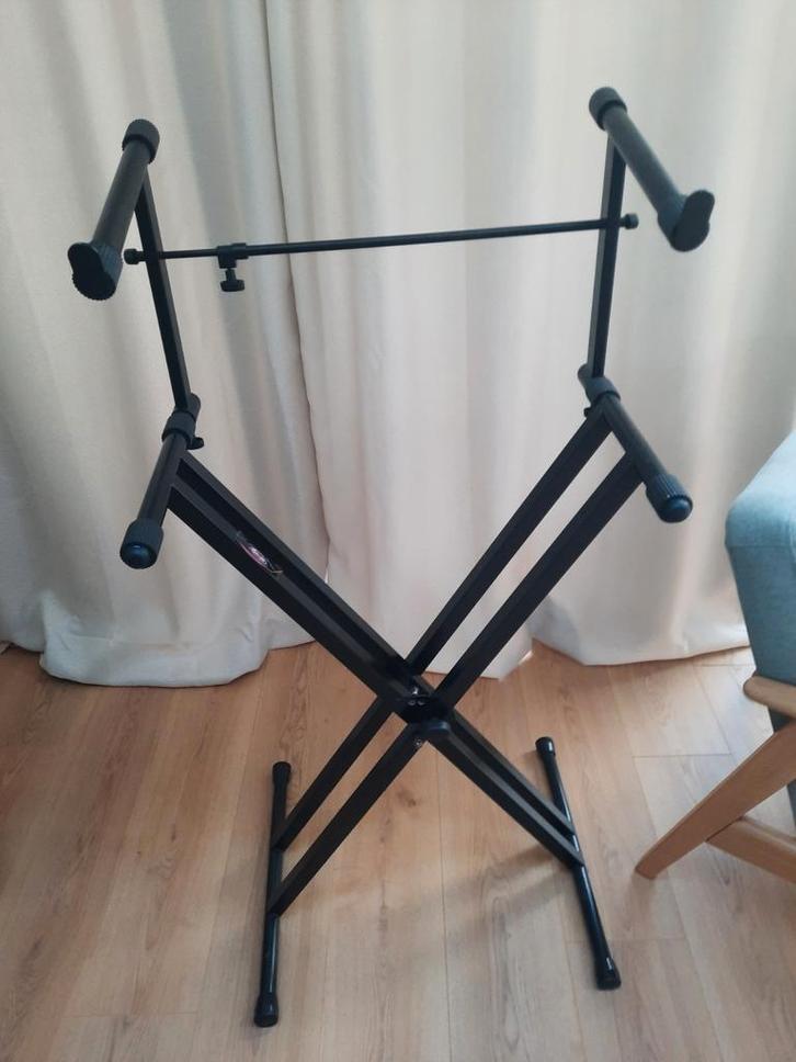Dubbele Keyboard Standaard - 2 Keyboards, Muziek en Instrumenten, Standaards, Ophalen