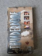 Thunderdome at mystery land 98, Cd's en Dvd's, VHS | Documentaire, Tv en Muziek, Alle leeftijden, Zo goed als nieuw, Ophalen