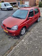 Renault Clio 1.2 55KW Autbas E3 2005 Rood, Auto's, Renault, Voorwielaandrijving, 74 pk, 31 €/maand, 4 cilinders