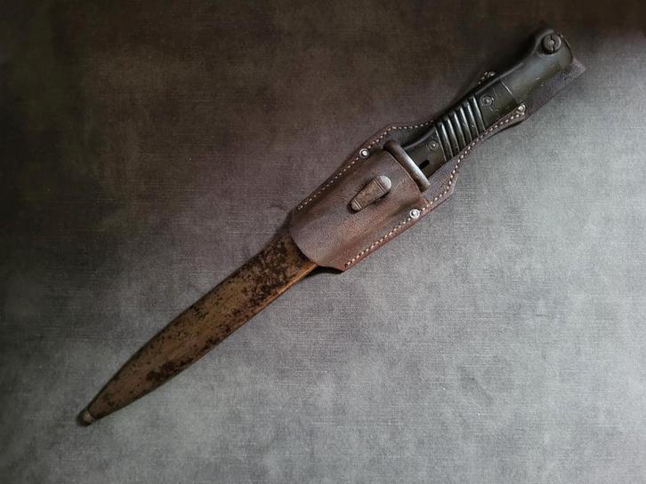 Repro frog voor Duitse K98 bajonet bruin, Verzamelen, Militaria | Tweede Wereldoorlog, Mes of Dolk, Duitsland, Ophalen of Verzenden