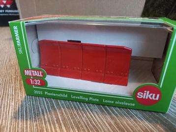 Rode Frontschuif Siku  beschikbaar voor biedingen