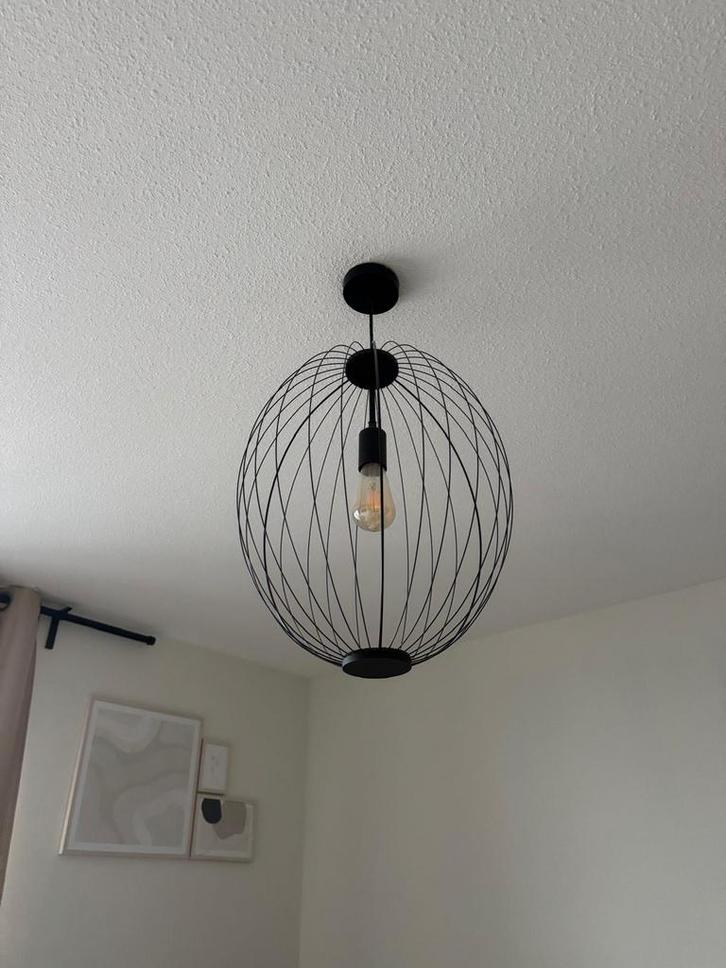 Moderne hanglamp bol/rond met met metalen draden frame, Huis en Inrichting, Lampen | Hanglampen, Zo goed als nieuw, 50 tot 75 cm