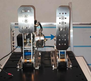 BJ Hydraulics F1 + baseplate. Simrace pedalen beschikbaar voor biedingen