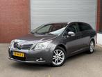 Toyota Avensis Wagon 1.8 VVTi Business| AUTOMAAT| NAVI| NAP, Auto's, Euro 5, 15 km/l, Zwart, 4 cilinders