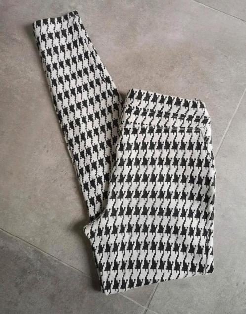 VILA pied de poule pantalon legging ZGAN, Kleding | Dames, Broeken en Pantalons, Zo goed als nieuw, Maat 36 (S), Zwart, Lang, Ophalen of Verzenden