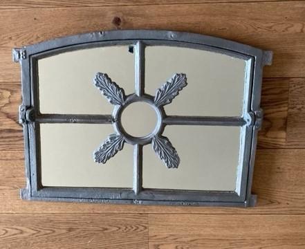 Gietijzeren stalraam met spiegel, Antiek en Kunst, Antiek | Woonaccessoires, Ophalen