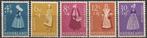 Zomer, klederdrachten serie 707 – 711 XXX. ADV. no.11 K., Postzegels en Munten, Postzegels | Nederland, Na 1940, Verzenden, Postfris