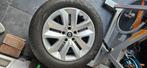 215 60 17  Continental op 2 Captur velgen reservewiel, Auto-onderdelen, Banden en Velgen, Banden en Velgen, 17 inch, Ophalen of Verzenden