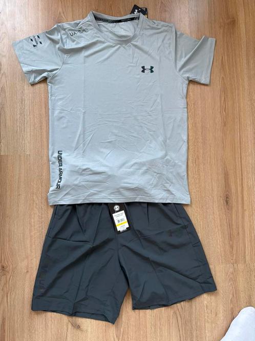 Under Armour set grijs, Kleding | Heren, Sportkleding, Nieuw, Algemeen, Maat 52/54 (L), Grijs, Ophalen of Verzenden