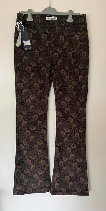 Flared velvet broek Florèz Hally Flare – paisleyprint beschikbaar voor biedingen