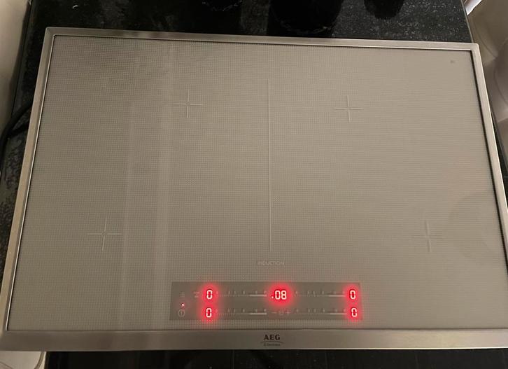 AEG inductie kookplaat 77 cm met zilvergrijze glasplaat ZGAN, Witgoed en Apparatuur, Kookplaten, Zo goed als nieuw, Inbouw, Inductie