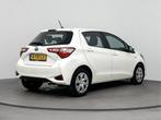 Toyota Yaris 1.5 Hybrid Active (bj 2020, automaat), 12 maanden, Gebruikt, 4 cilinders, Wit