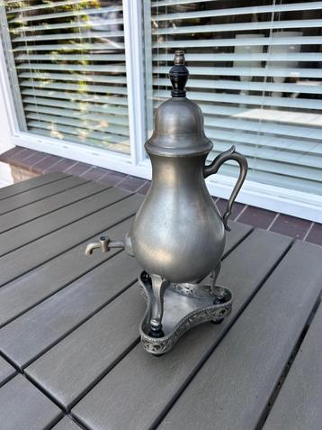 Tinnen kraantjeskan beschikbaar voor biedingen