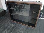 Houten hangende vitrinekast met glazen schuifdeur, Huis en Inrichting, Ophalen