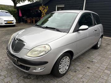 Lancia Ypsilon 1.2 16V Argento! Nieuwe koppeling en APK! beschikbaar voor biedingen