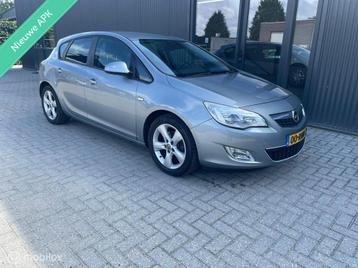 Opel Astra 1.6 Turbo GT | NAP | Trekhaak beschikbaar voor biedingen