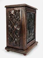 1573. Miniatuurkastje met bronzen plaquette, ca. 1870-1900, Antiek en Kunst, Ophalen of Verzenden