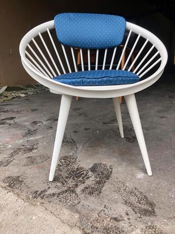 Vintage Witte Stoel circle chair yngve Ekstrom 1958 Zweden beschikbaar voor biedingen