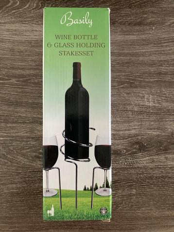 Wijnfles houder beschikbaar voor biedingen