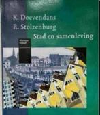 Stad en samenleving - K. Doevendans, R. Stolzenburg, Boeken, Ophalen, Gelezen