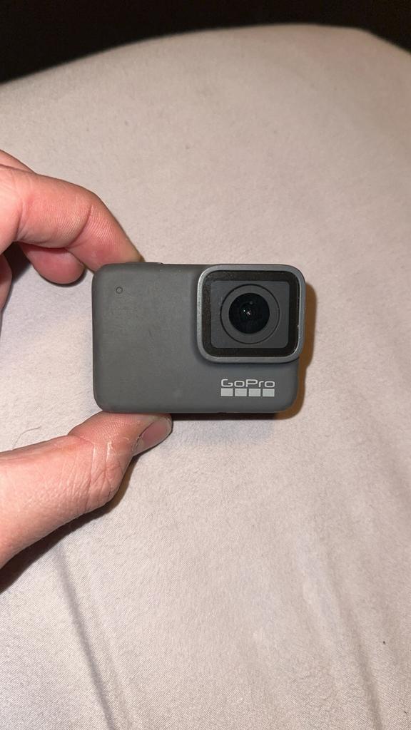 Gopro hero 7 silver met hoes, Audio, Tv en Foto, Actiecamera's, Ophalen of Verzenden, Zo goed als nieuw, GoPro