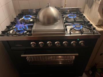 boretti gasfornuis met grote oven en spit beschikbaar voor biedingen