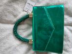 Yehwang Envelop Tas met een snoep handvat in metallic groen., Sieraden, Tassen en Uiterlijk, Tassen | Damestassen, Ophalen of Verzenden