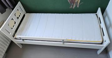 Peuterbed incl. Schone matras 140x70 beschikbaar voor biedingen