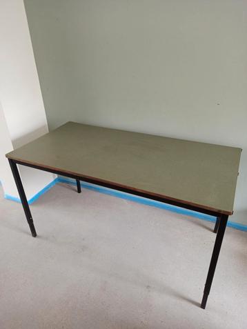 Tafel/Bureau - 70x140 cm beschikbaar voor biedingen