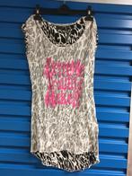 Nieuw T shirt ONLY small, panterpatroon met letters, Only, Nieuw, Ophalen of Verzenden, Korte mouw