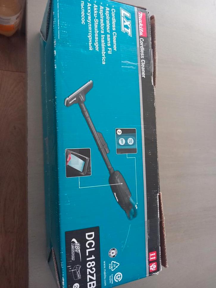 Makita DCL182ZB Accu Stofzuiger - Nieuw in Doos, Witgoed en Apparatuur, Stofzuigers, Nieuw, Stofzuiger, Minder dan 1200 watt, Reservoir