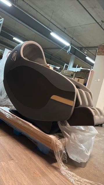 Luxe Massagestoel - nieuw in doos beschikbaar voor biedingen