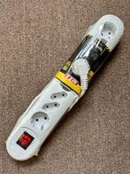 Stekkerdoos Exin 8-voudig 2,5 meter snoer NIEUW, Ophalen of Verzenden, Nieuw