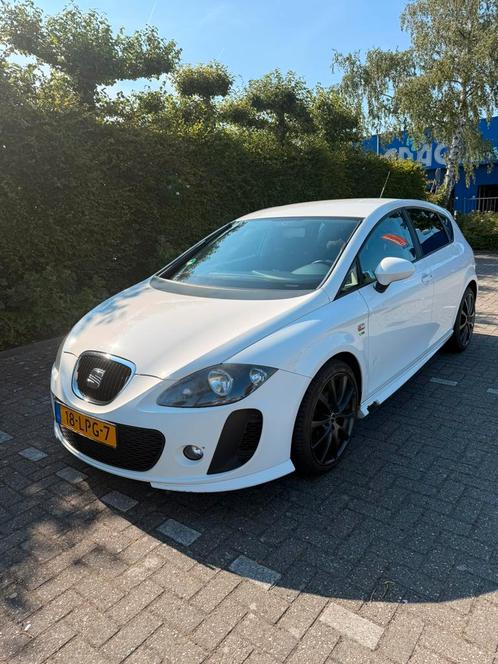Seat Leon 1.8 tsi, stage 1, 210 pk, 2010, Auto's, Seat, Particulier, Leon, ABS, Airbags, Airconditioning, Alarm, Bluetooth, Bochtverlichting